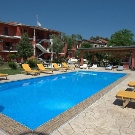 Ilias Apartments Ipsos Esterno foto