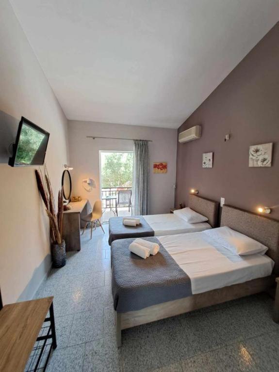 Ilias Apartments Ipsos Esterno foto